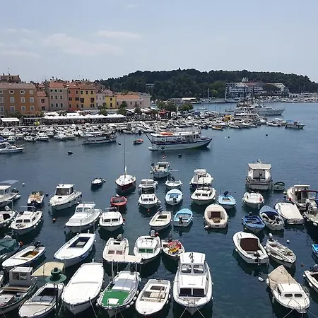 Royal Apartments Rovinj Buitenkant foto