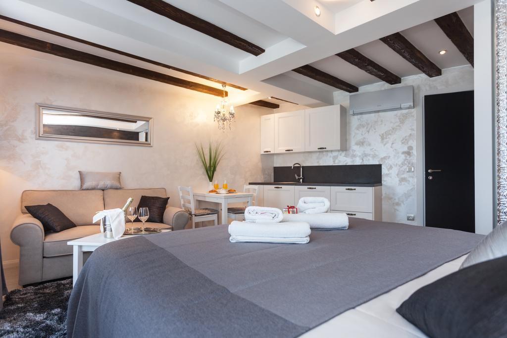 Apartman Royal *